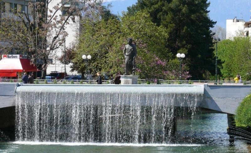 Σε μεγάλα ύψη από σήμερα Κυριακή η θερμοκρασία στην πόλη των Τρικάλων